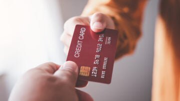 Carta di Credito (NO Debit Card) - Autonoleggio Aeroporto di Salerno